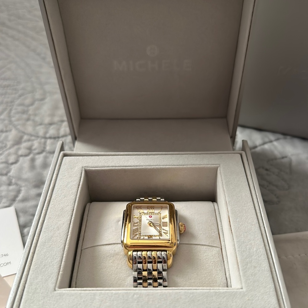 Michele Deco Madison Mid Watch, 29x31mm
